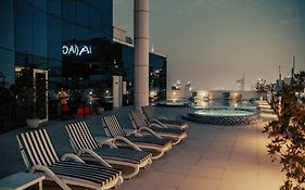 Luxury 3 Bedroom Sub Penthouse With Rooftop Pool